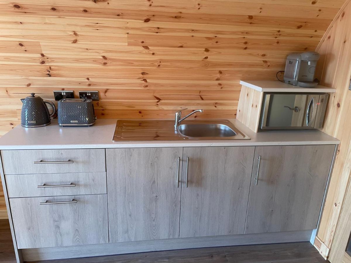 Allt Yelkie Pod Coig, *