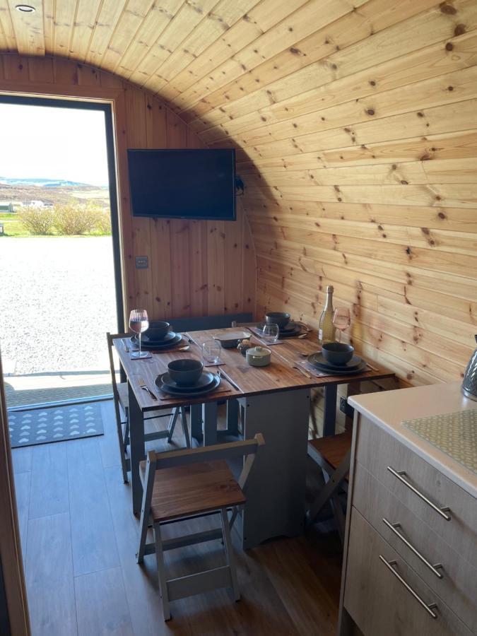 Allt Yelkie Pod Coig, * Earlish