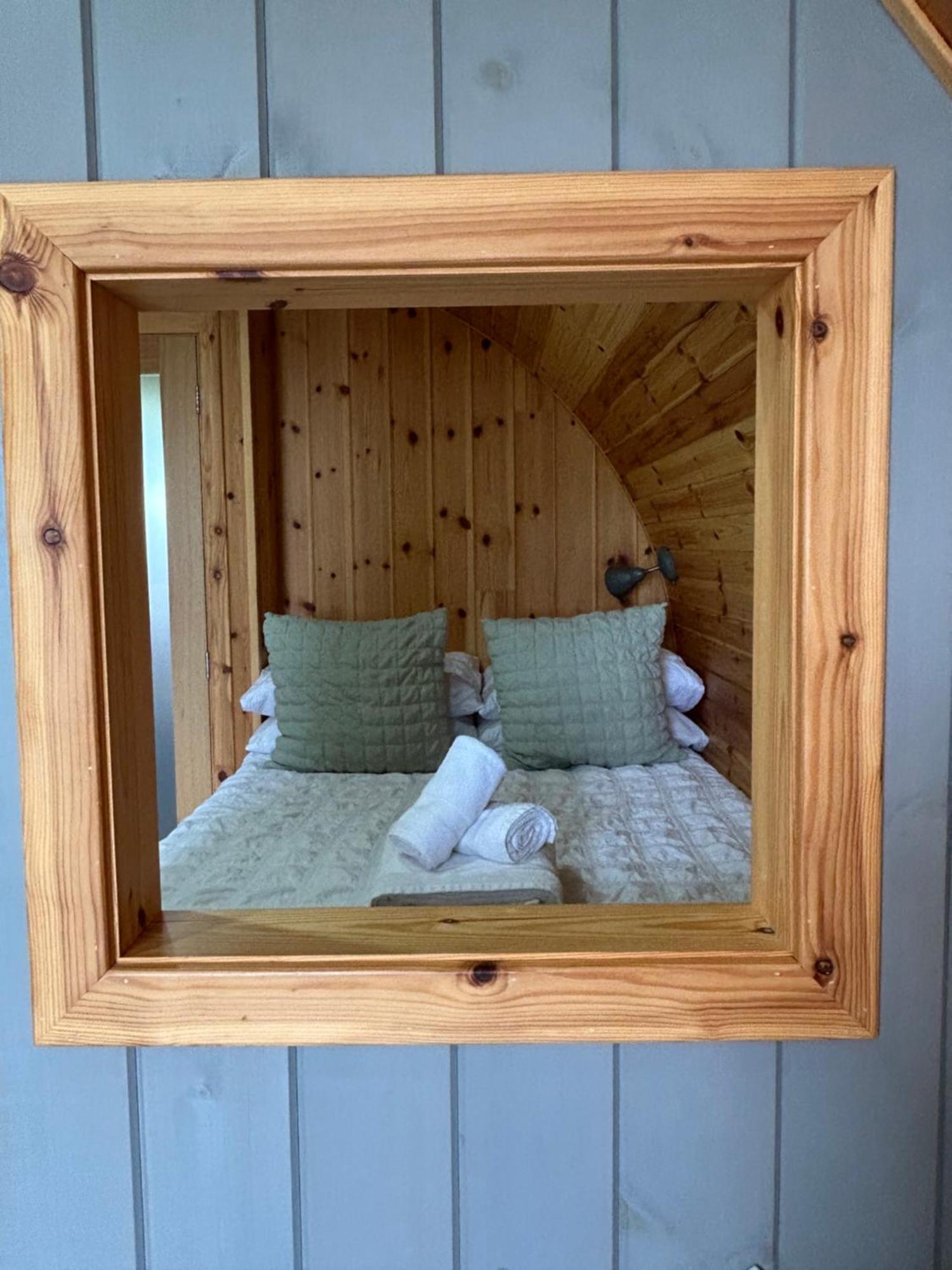 Allt Yelkie Pod Coig, * Earlish